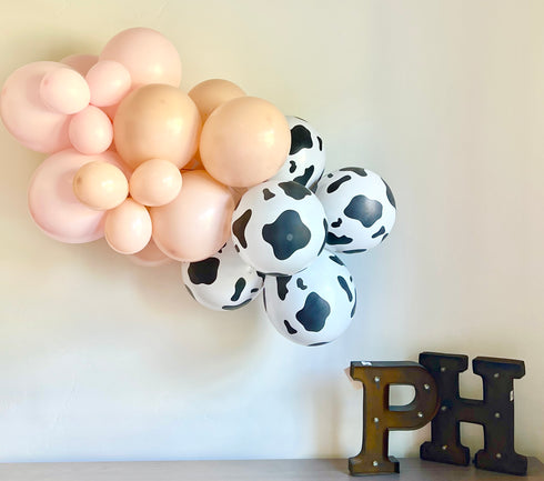 Cute Cowgirl Latex Balloon Garland | Pink | Blush | Cow Print