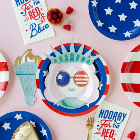 Statue Lady Liberty Flame Paper Party Napkins | Package 18