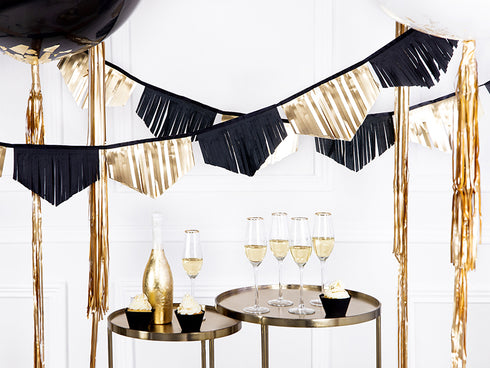 Black and Gold Scallop Fringe Paper Banner Garland
